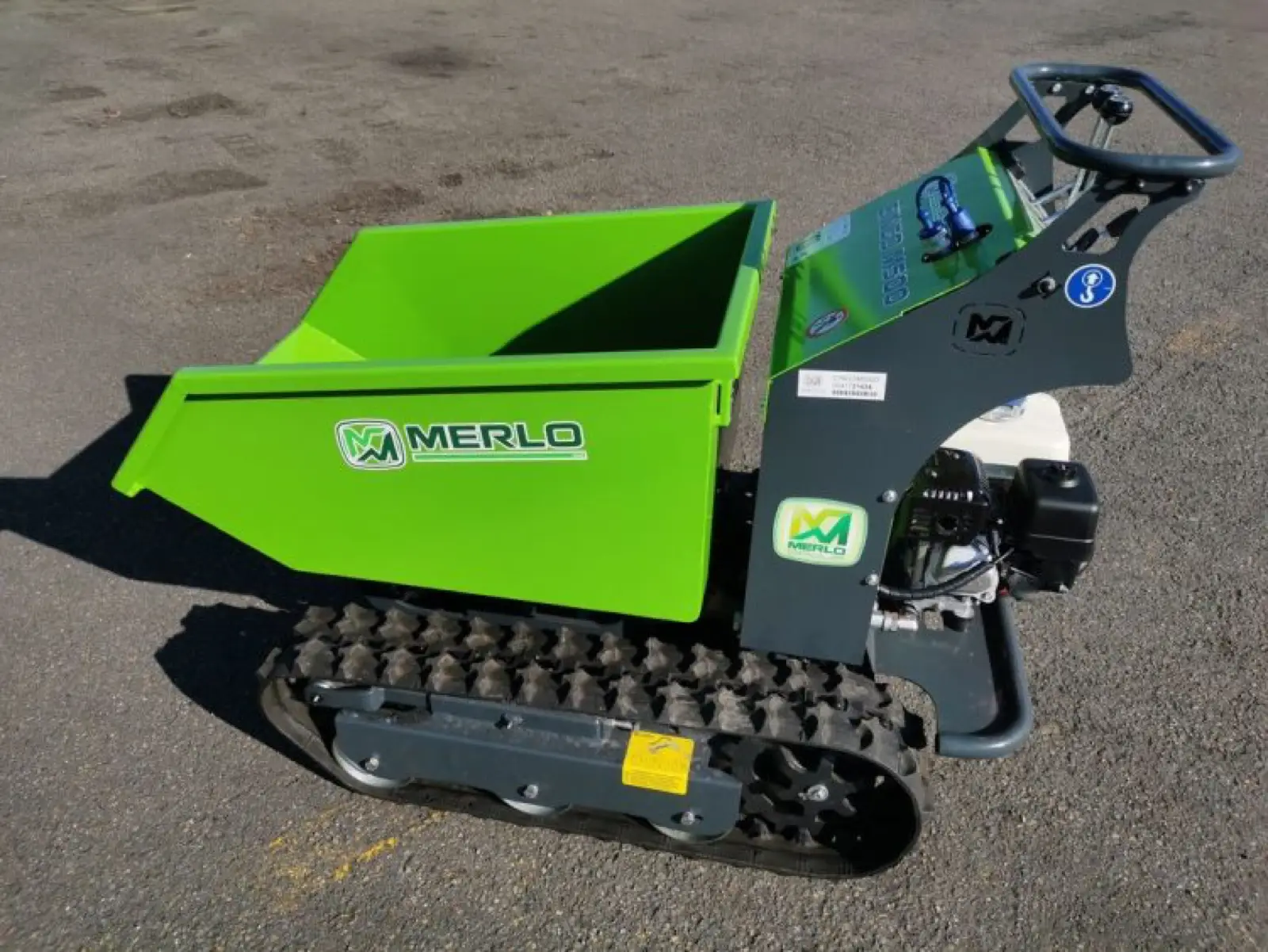 Merlo Cingo M500 auf Asphalt